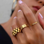 Wide Minimalist Link Beauty Ring Plated in 18k Gold
