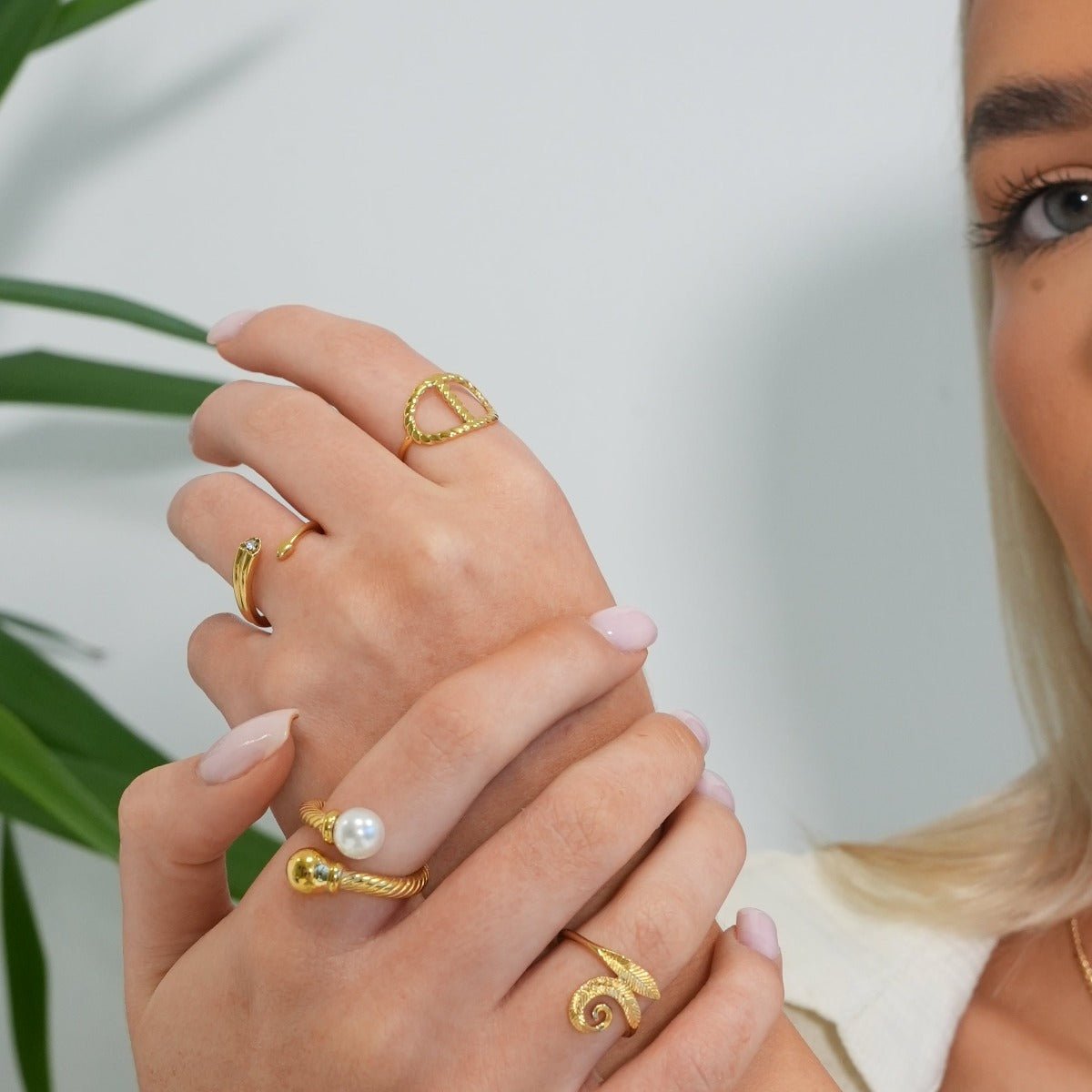 Gold Plated Arrow Ring 18k