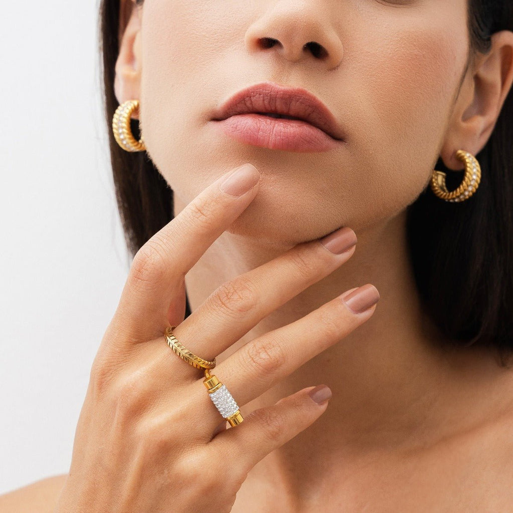 Rotating Glitz Ring Plated in 18K Gold