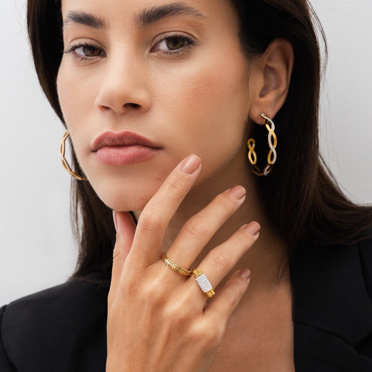 Rotating Glitz Ring Plated in 18K Gold