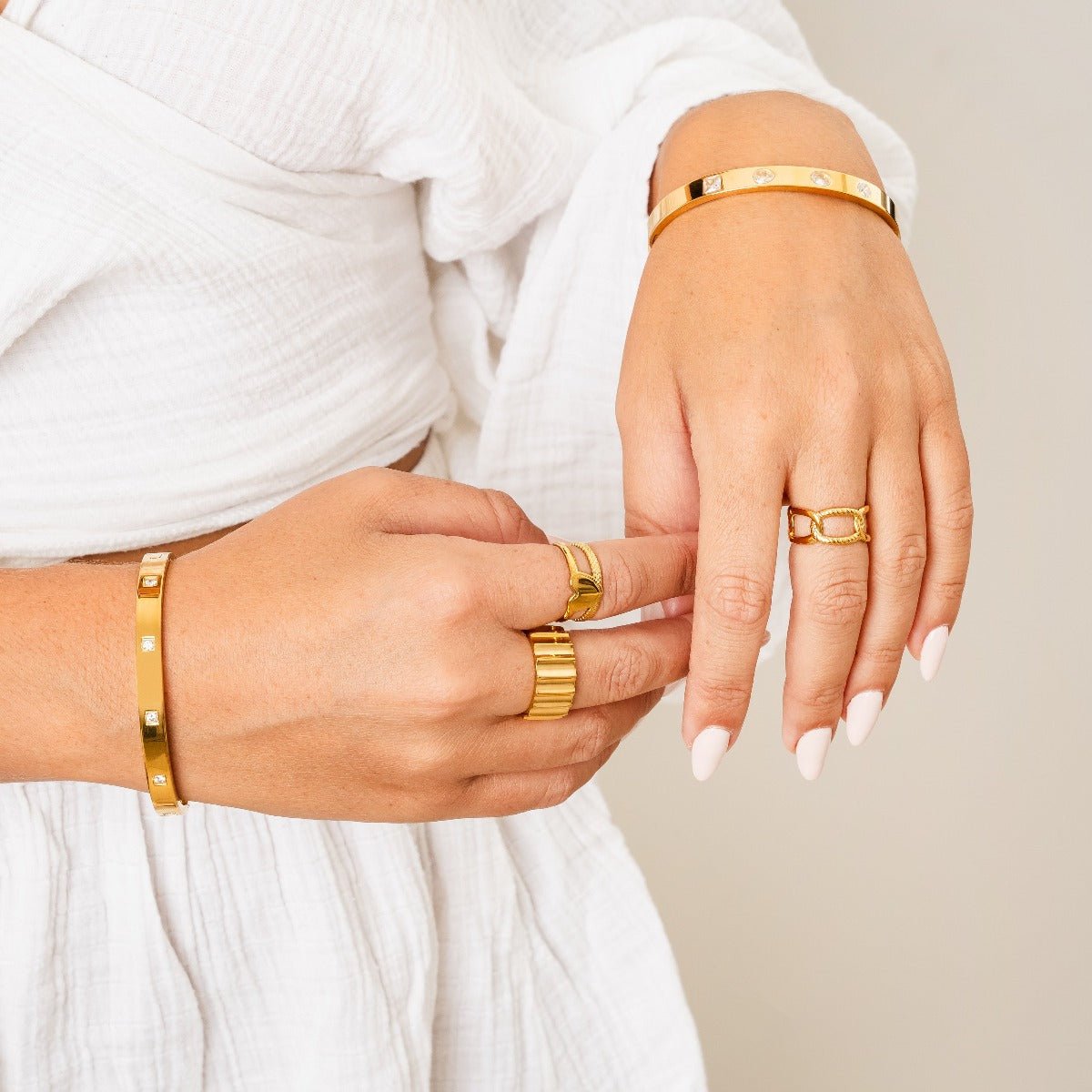 Gold-Plated Groove Ring in 18k