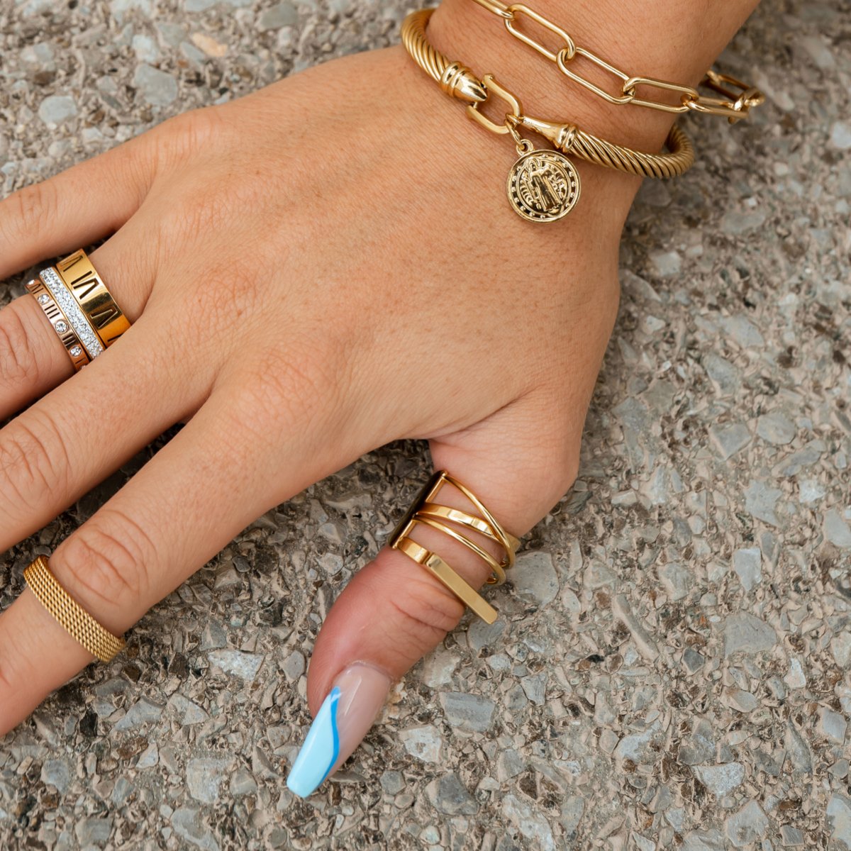 High Fashion Ring Plated in 18K Gold