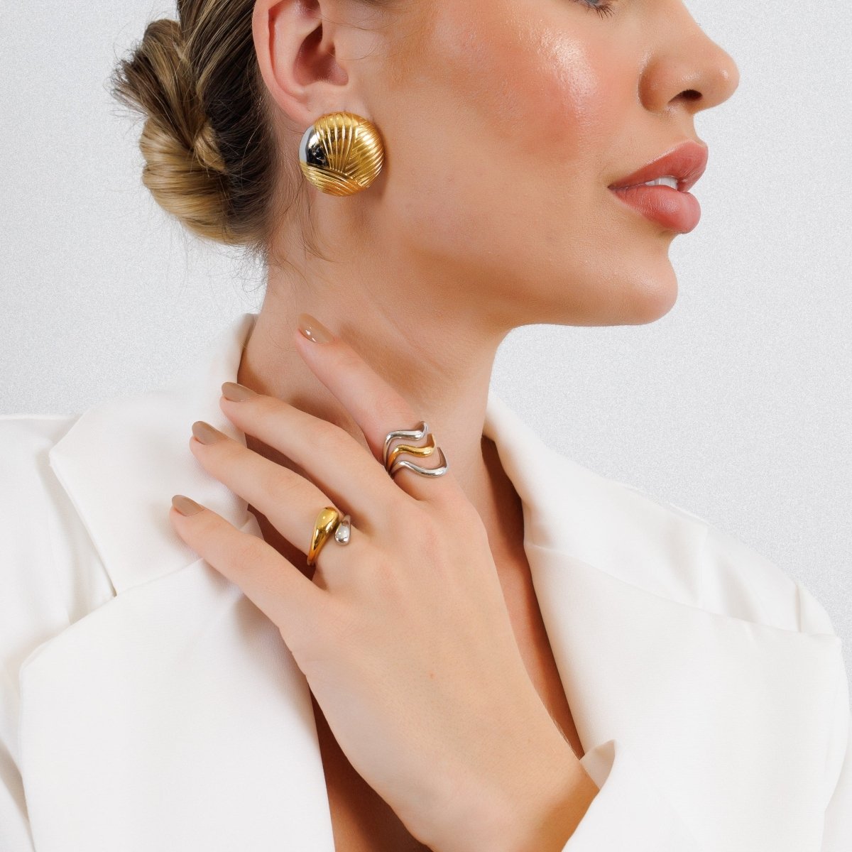 Adjustable Waves Ring with Mixed Gold and Silver Finishes