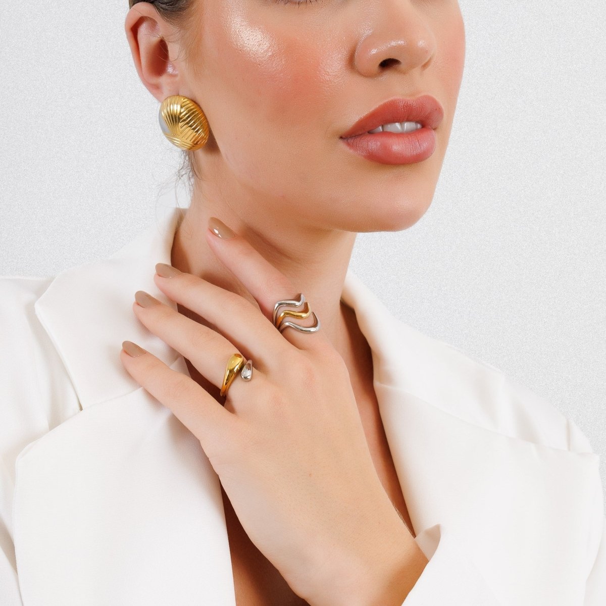 Adjustable Waves Ring with Mixed Gold and Silver Finishes