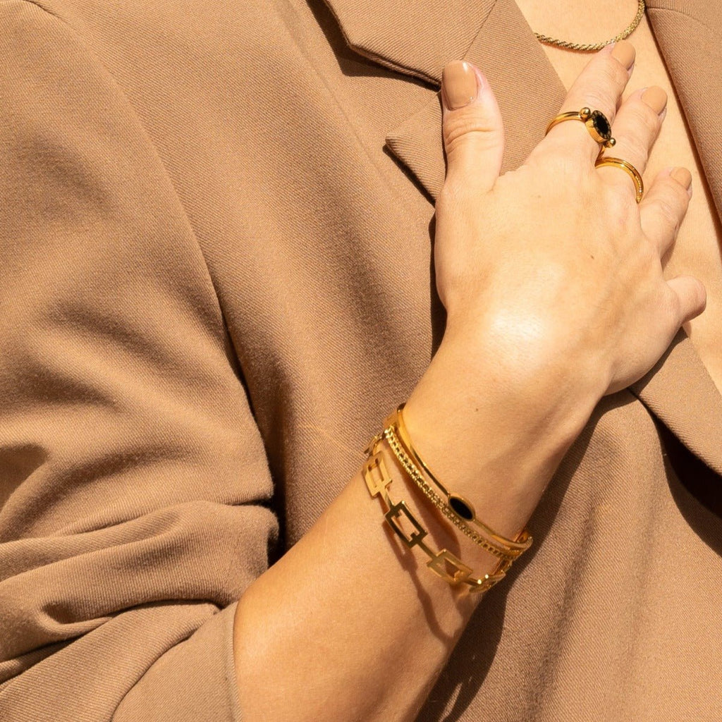 Layered Onyx Bracelet Plated in 18k Gold