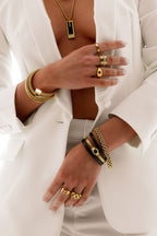 Hera Bracelet Onyx Stone Plated in 18K Gold