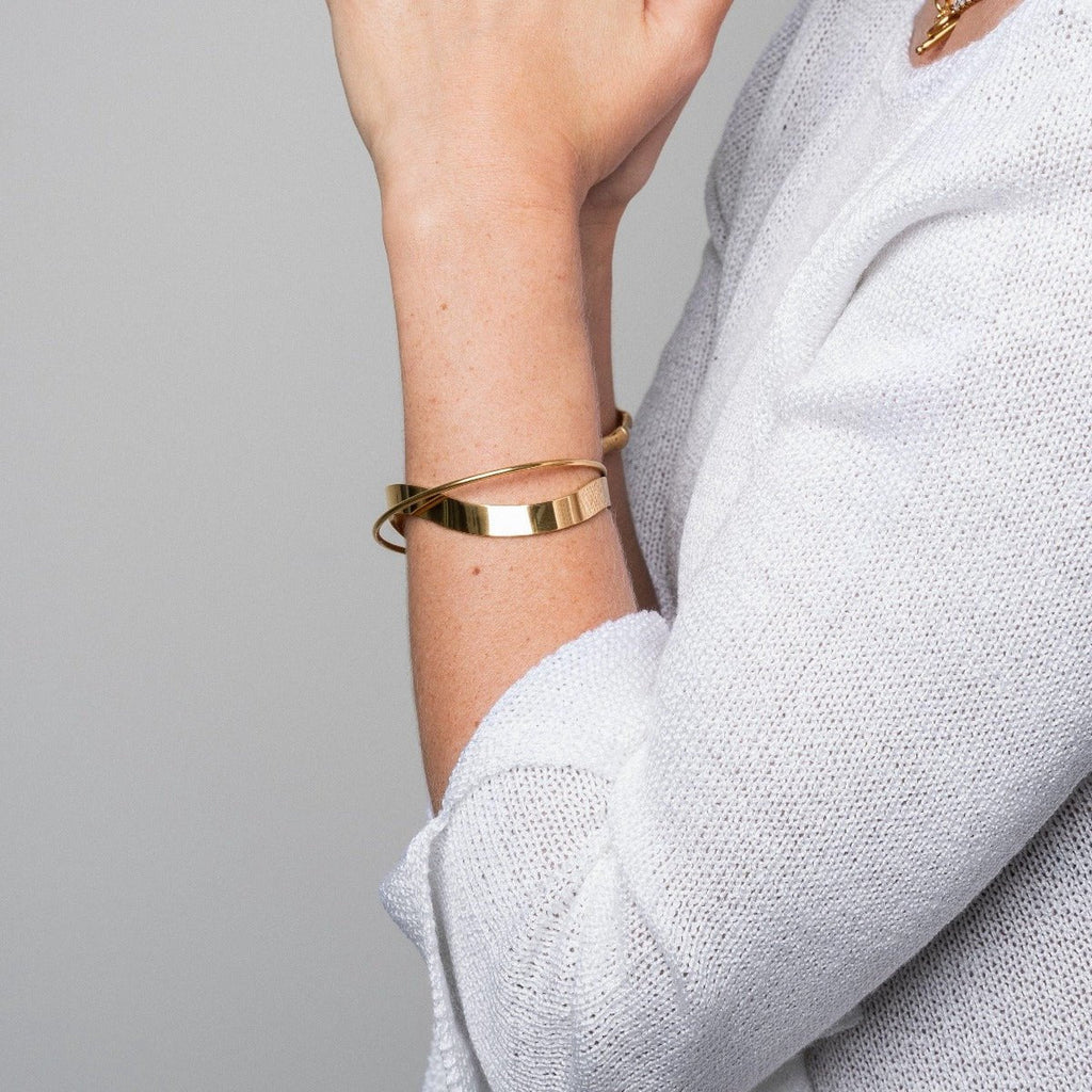 Inter Bracelet Plated in 18k Gold
