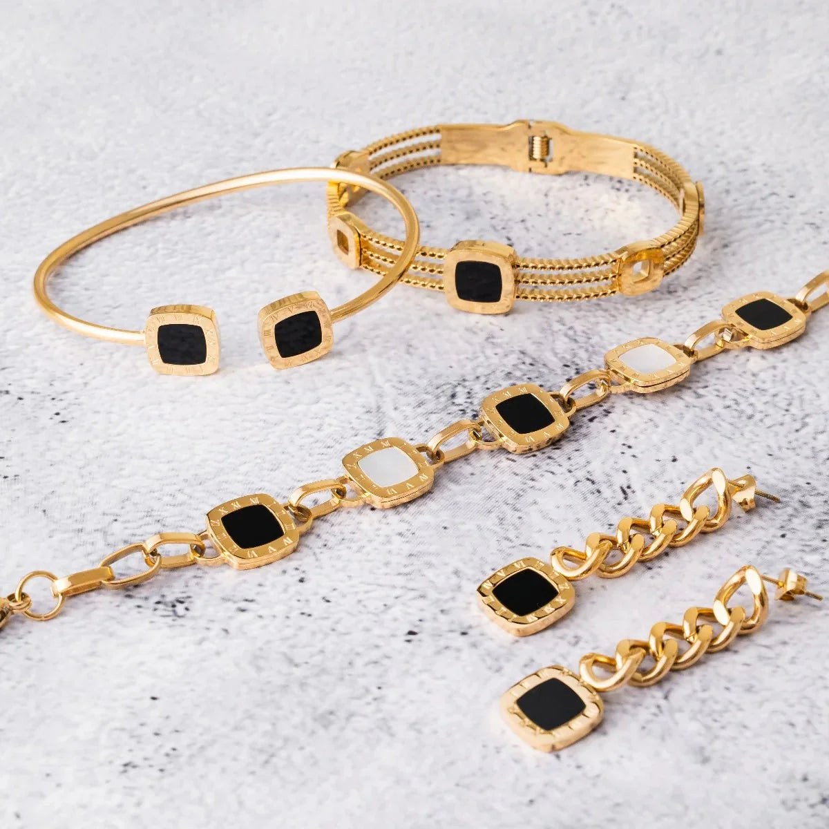 Onyx Bracelet Summer Plated in 18k Gold