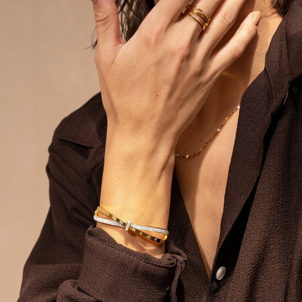 Roman Bracelet with Zirconia Plated in 18K Gold