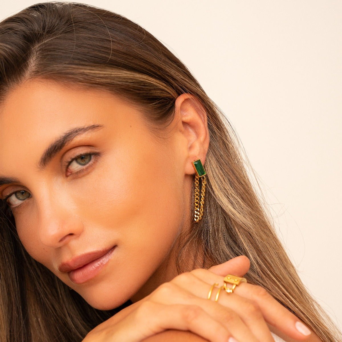 Elisabeth Chain Earrings Emerald Zirconia Gold Plated 18K