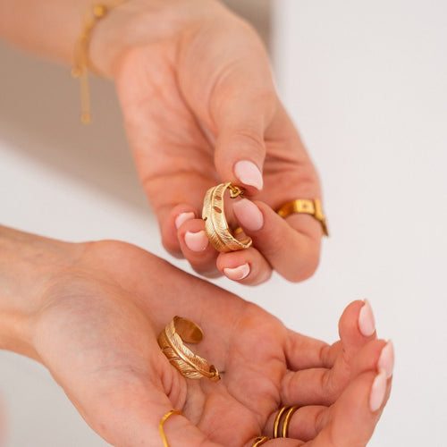 Atena Hoop Earring Plated in 18K Gold