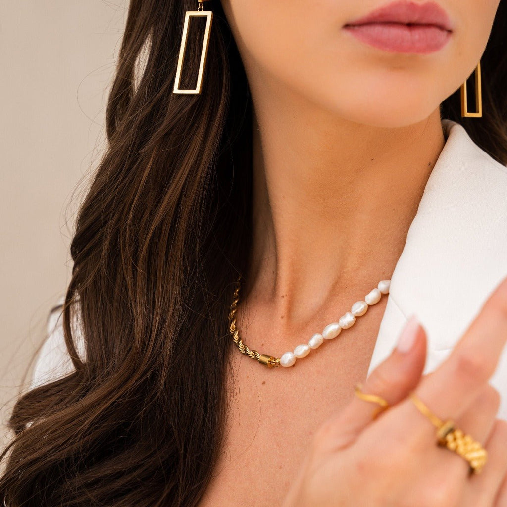 Geometric Rectangular Diana Earring Plated in 18K Gold