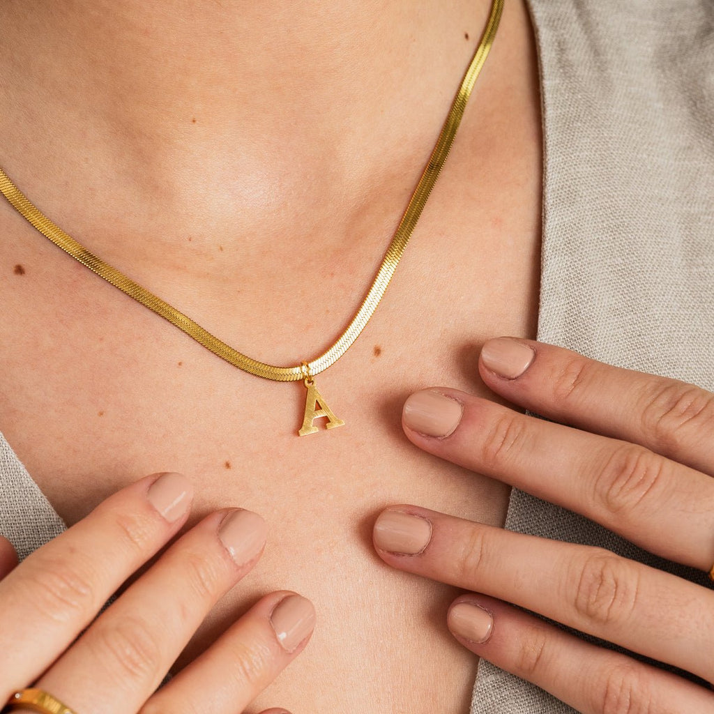 Initial Letter Necklace Mesh Plated in 18K Gold