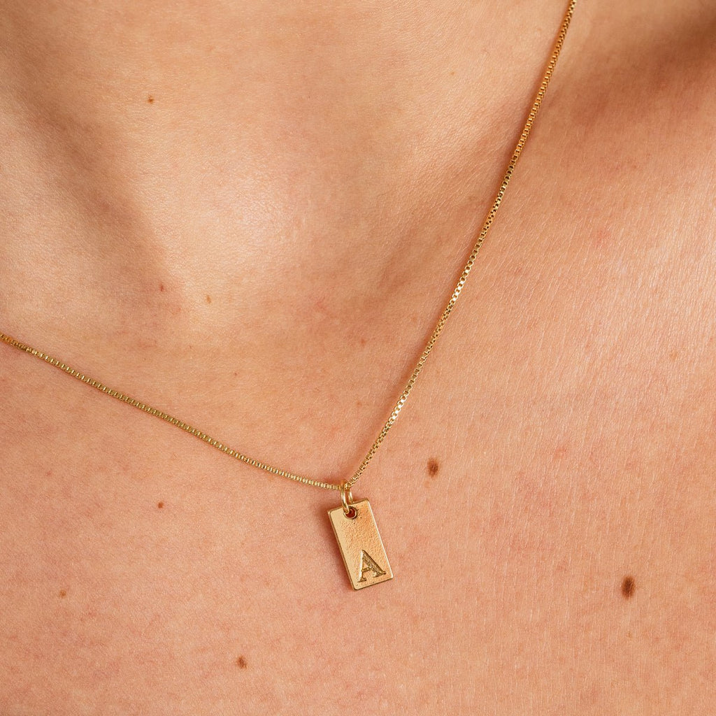 Initial Letter Minimal Necklace Plated in 18K Gold