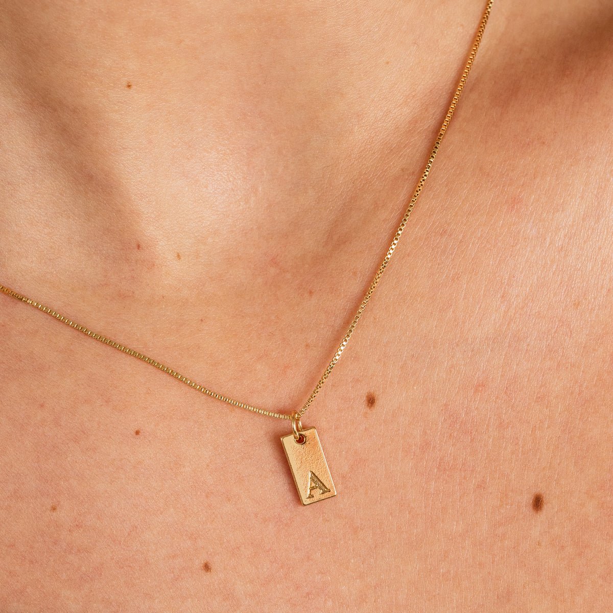 Initial Letter Minimal Necklace Plated in 18K Gold