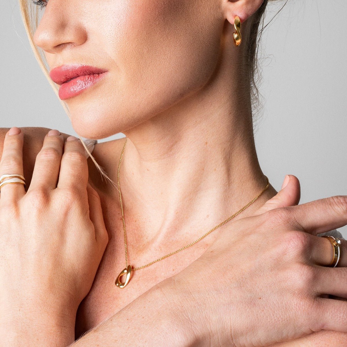 Gold-Plated Link Pendant Necklace