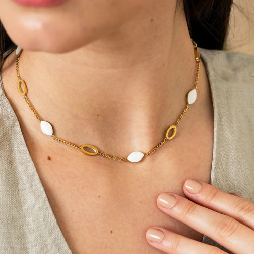 Angellica Oval Pendant Necklace Gold Plated in 18K