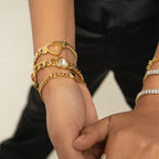 Minimalist Heart Bracelet Plated in 18K Gold