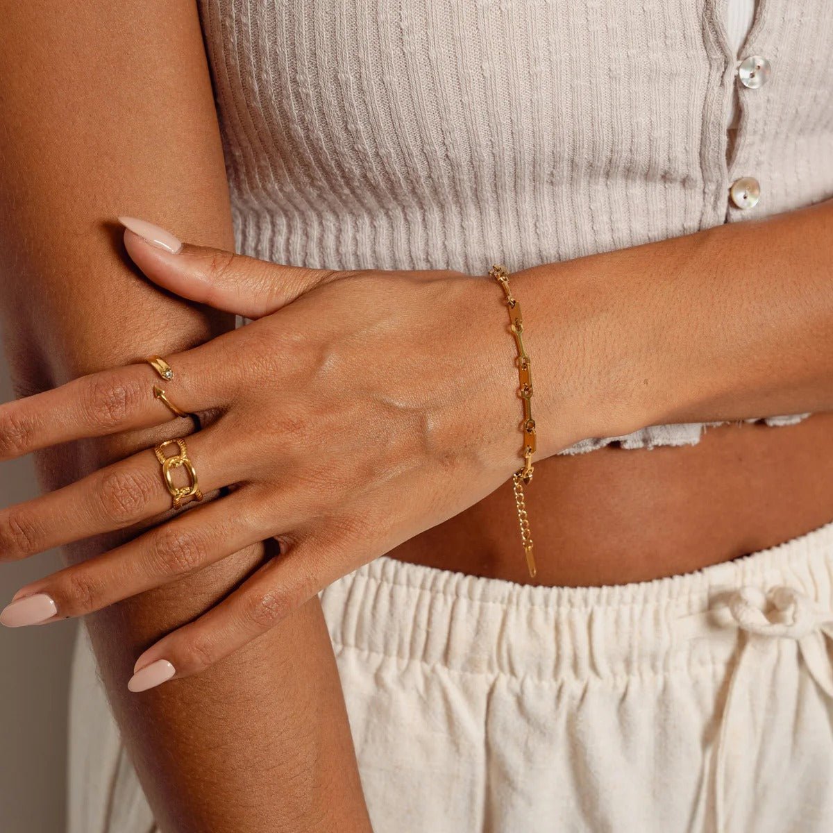 Gold Plated Tablet Link Chain Bracelet 18K