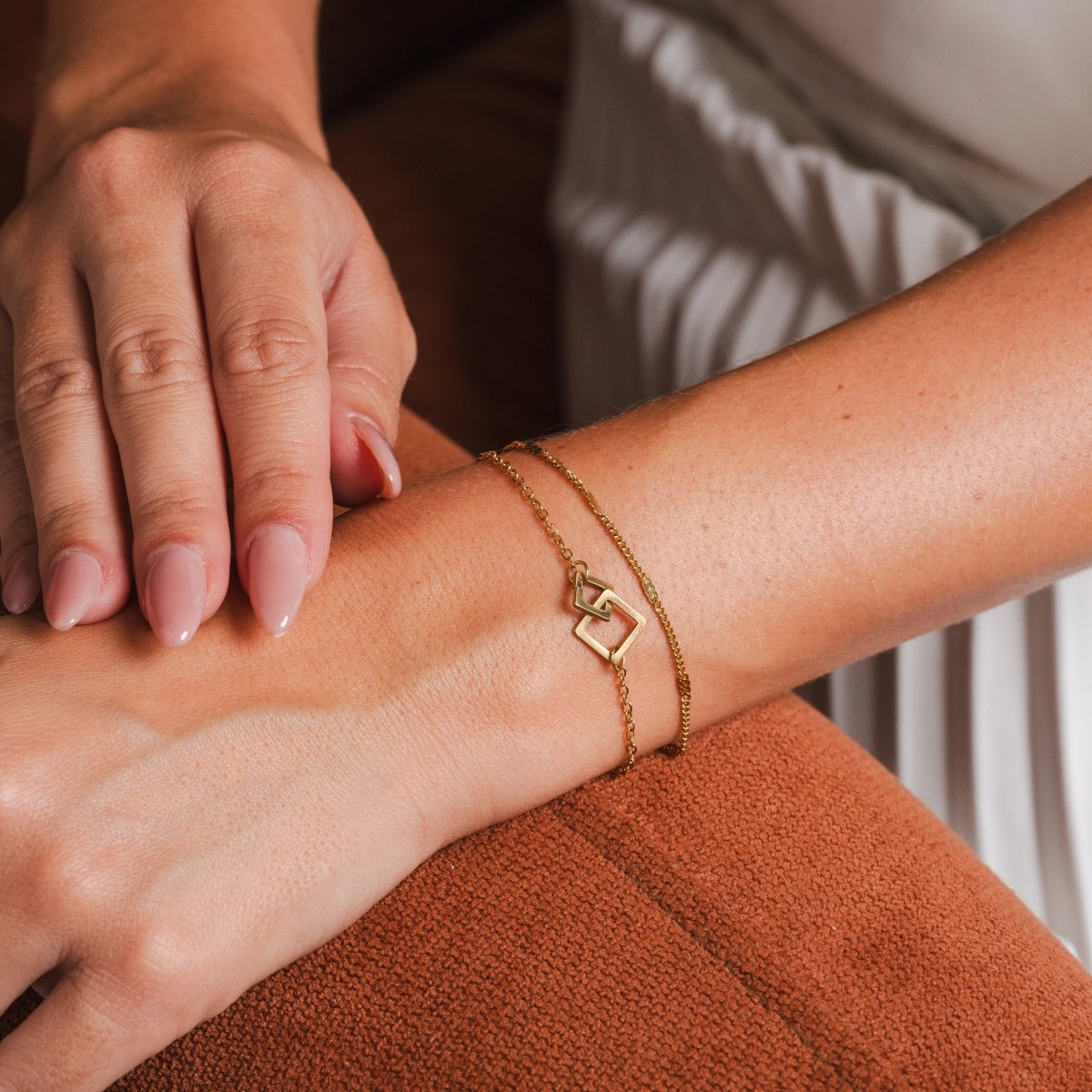 Square Link Pendant Bracelet Plated in 18K Gold
